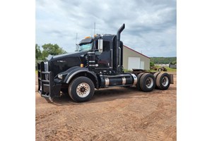 2019 Kenworth T800  Truck-SemiTractor
